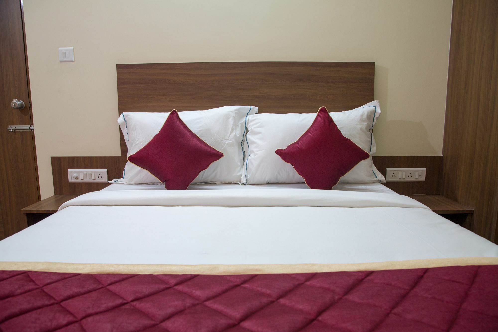 Hotel O Champion Comfort Near Hosahalli Metro Station Bangalore Luaran gambar